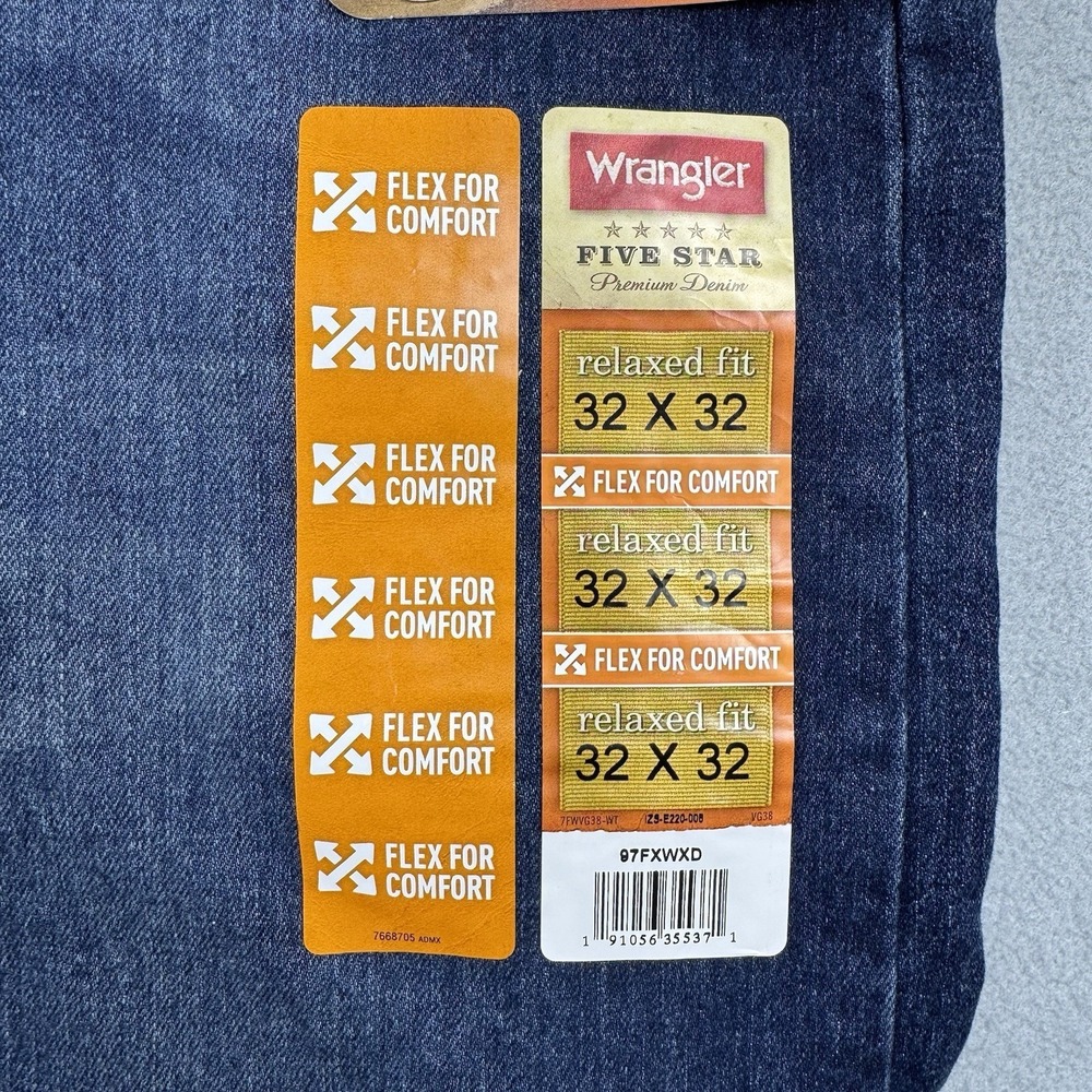 NWT Wrangler Jeans 32x32 Denim Relaxed Fit Seat Thigh Blue Five Star - Picture 2 of 11